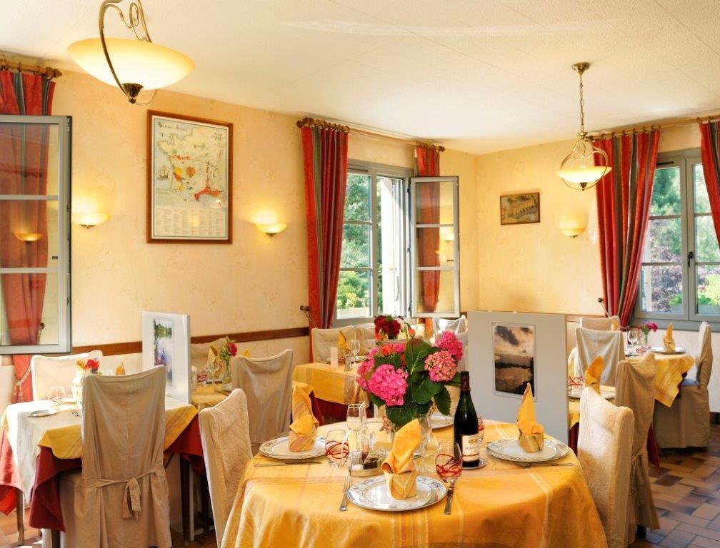 Hotel Auberge De La Bonde Logis Langeais Dış mekan fotoğraf